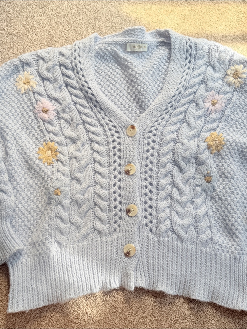 Mello lavendar embroidered flower cardigan chunky knit size Large